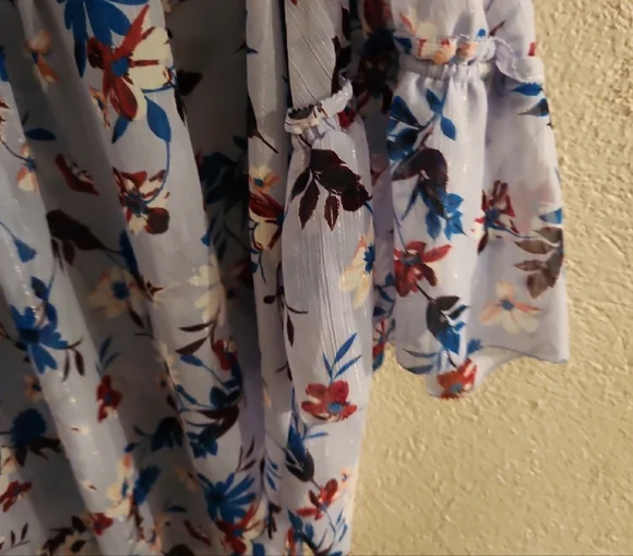Liz Claiborne Floral Blouse - Blue and Red - Picture 4 of 6